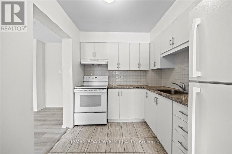 29564229/108a-2044-arrowsmith-drive/beacon-hill-south/ottawa/ontario/K1J7V8_15