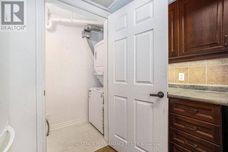 29080345/303-120-grant-carman-drive/borden-farmstewart-farmcarleton-heightsparkwood-hills/ottawa/ontario/K2E1C8_15