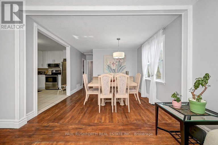 29437881/1401-mcmahon-avenue/emerald-woodssawmill-creek/ottawa/ontario/K1T1C2_10