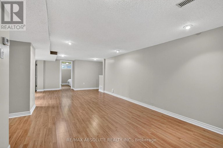 29104239/2186-tawney-road/hawthorne-meadows/ottawa/ontario/K1G1C5_32