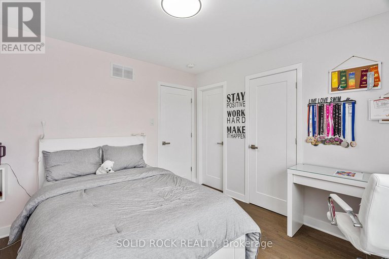 29234213/242-shinleaf-crescent/mer-bleuebradley-estatesanderson-park/ottawa/ontario/K1W0J2_31