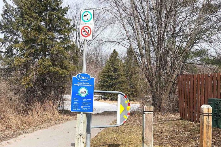 29570423/6442-bilberry-drive/orleans-wood/ottawa/ontario/K1C4P3_35