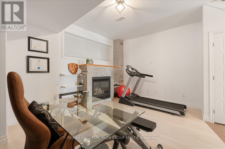 28279535/104-lionel-private/springridgeeast-village/ottawa/ontario/K4A0X1_22