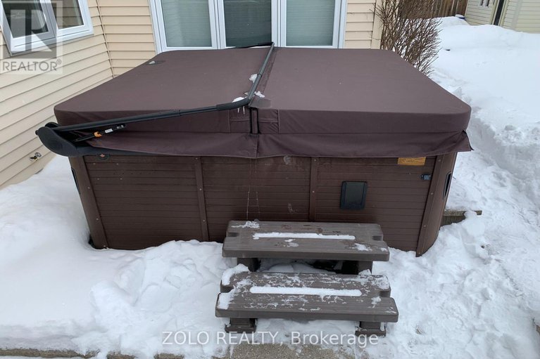 29336515/736-hauteview-crescent/fallingbrookridgemount/ottawa/ontario/K4A2B8_44