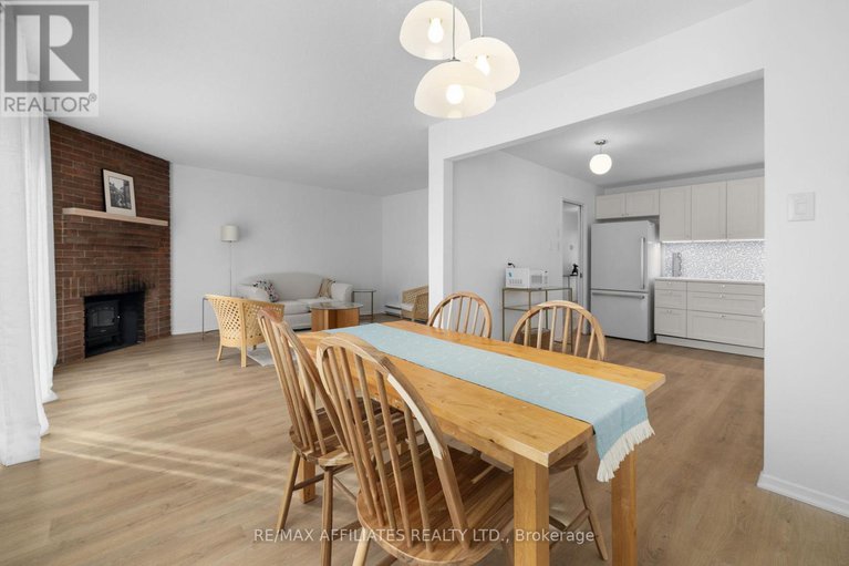 29083551/12-selye-crescent/beaverbrook/ottawa/ontario/K2K1C9_17