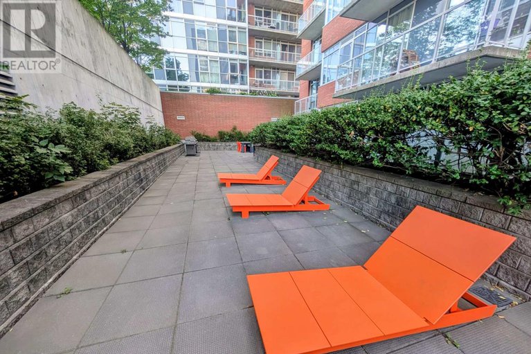 28905030/308-180-york-street/lower-townbyward-market/ottawa/ontario/K1N1J6_26