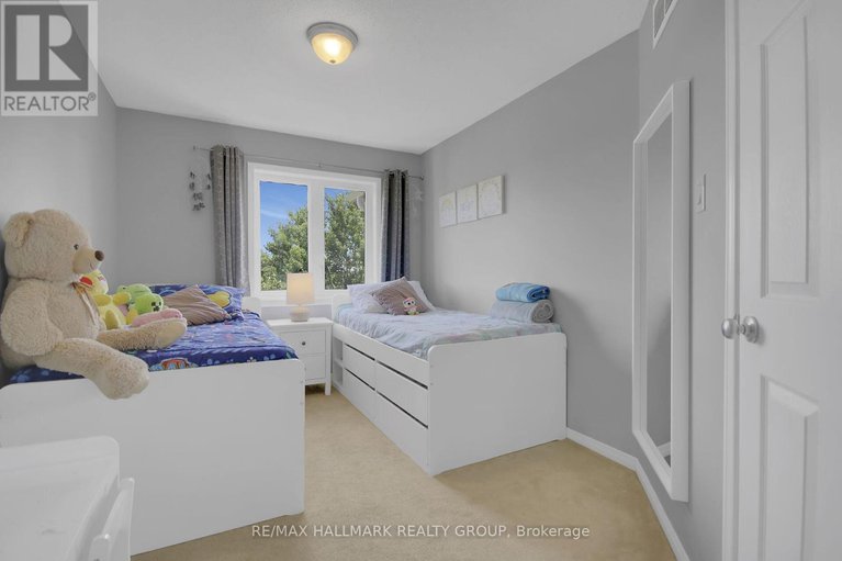 28565697/9-671-reardon-private/heron-gateindustrial-park/ottawa/ontario/K1V2K8_28