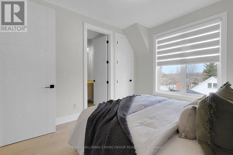 28550899/623-rowanwood-avenue/mckellarhighland/ottawa/ontario/K2A3E3_30