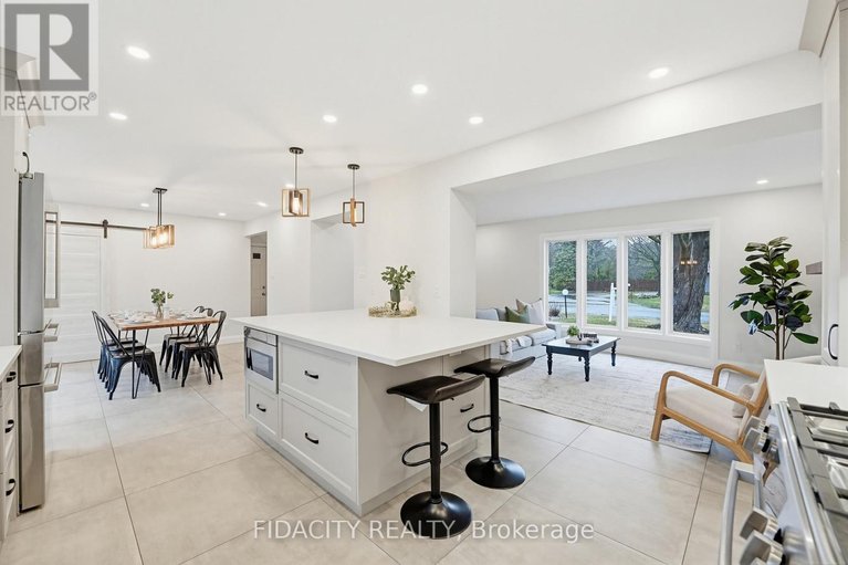 29608674/7-gagnon-court/beaverbrook/ottawa/ontario/K2K1A7_19