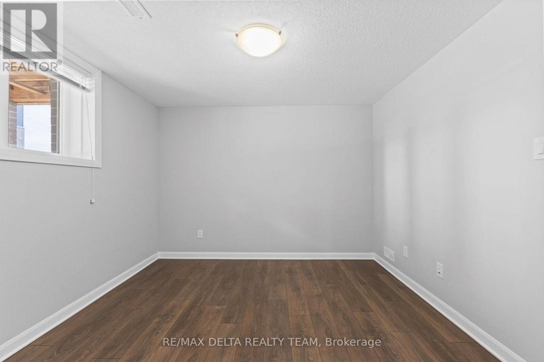 29442240/a-706-amberwing-private/avalon-west/ottawa/ontario/K4A5H5_49