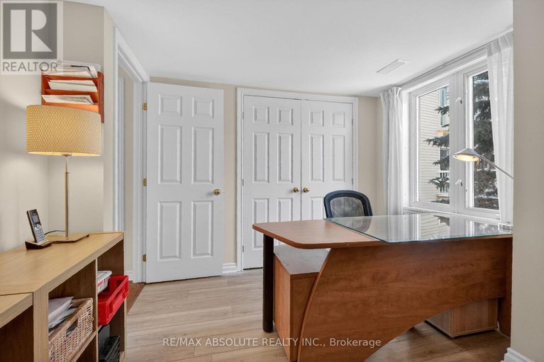 29681192/117-tall-pines-private/leslie-park/ottawa/ontario/K2H1H1_31
