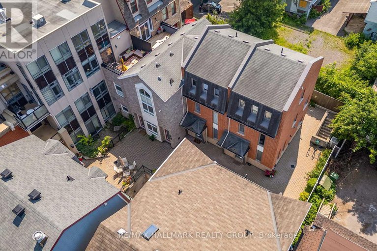 28335496/b301-124-guigues-avenue/lower-townbyward-market/ottawa/ontario/K1N5H7_39