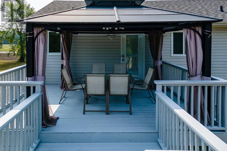 28715412/14977-country-rd-2-road/south-stormont-osnabruck-twp/south-stormont/ontario/K0C1M0_37