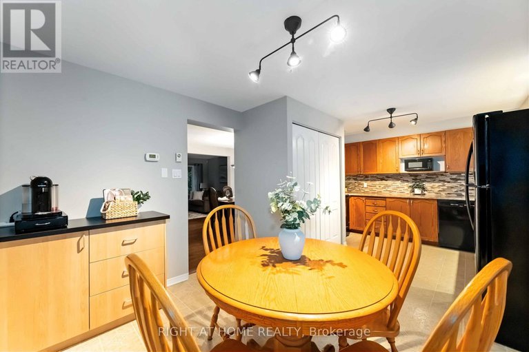 29079290/7-weybridge-drive-s/cedargrovefraserdale/ottawa/ontario/K2J4A1_10