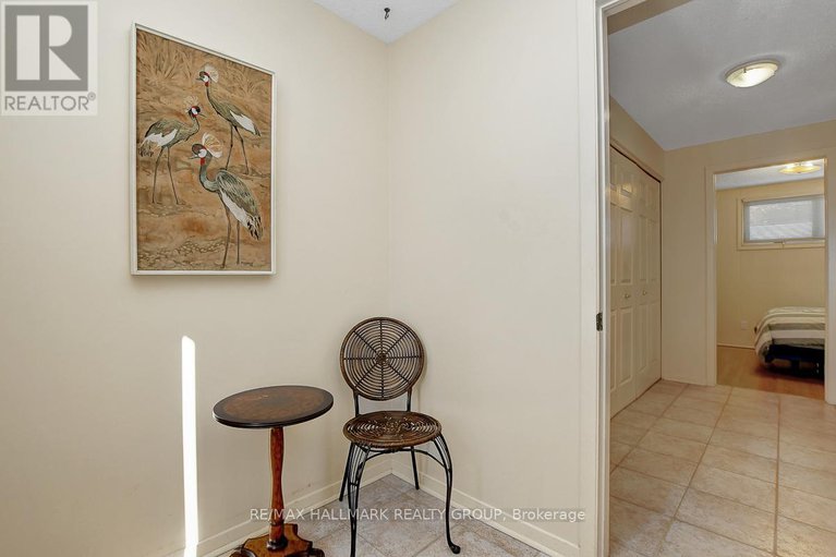 29360557/629-glenhurst-crescent/beacon-hill-north/ottawa/ontario/K1J7B6_3