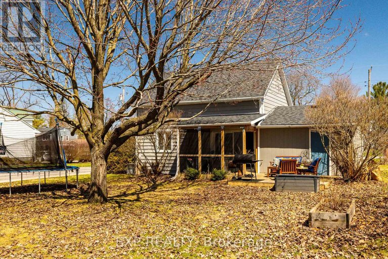 29633169/308-st-george-street/almonte/mississippi-mills/ontario/K0A1A0_38