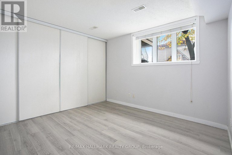 29018583/281-aquaview-drive/avalon-east/ottawa/ontario/K4A0B6_17