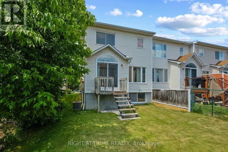 28515655/77-flowertree-crescent/emerald-meadowstrailwest/ottawa/ontario/K2M2R7_39
