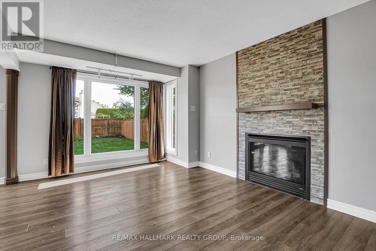 28989658/1743-silver-bark-avenue/orleanssunridge/ottawa/ontario/K1C7A8_16