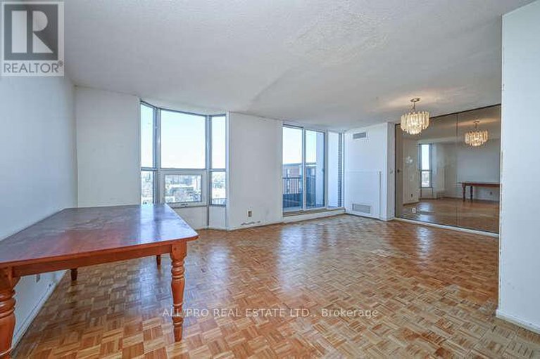 28203485/2951-riverside-drive-e/mooneys-bayriverside-park/ottawa/ontario/K1V8W6_5