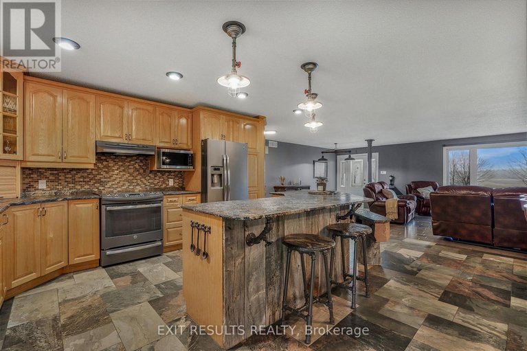 29625527/638-st-thomas-road/russell-twp/russell/ontario/K0A1W0_8