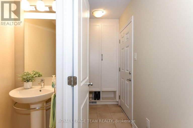 28510374/3519-woodroffe-avenue/strandherd/ottawa/ontario/K2G7A7_4