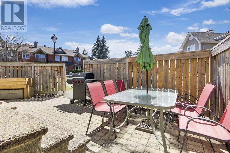 29638875/110-1770-cabaret-lane/fallingbrookpineridge/ottawa/ontario/K4A2G1_3