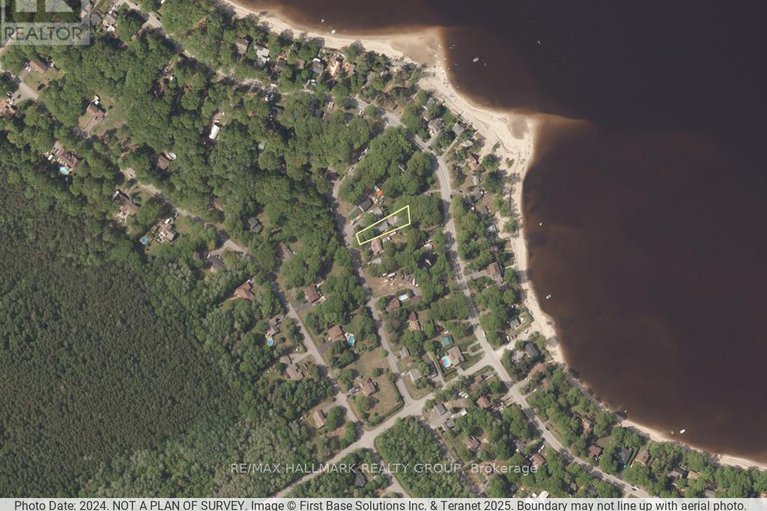 28635855/266-baldwin-street/constance-bay/ottawa/ontario/K0A3M0_49