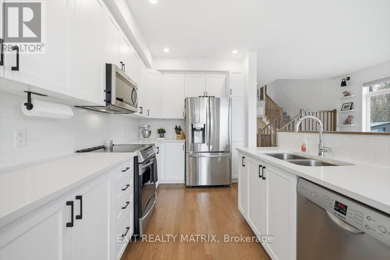 29118512/641-putney-crescent/stittsville-south/ottawa/ontario/K2S2N7_10