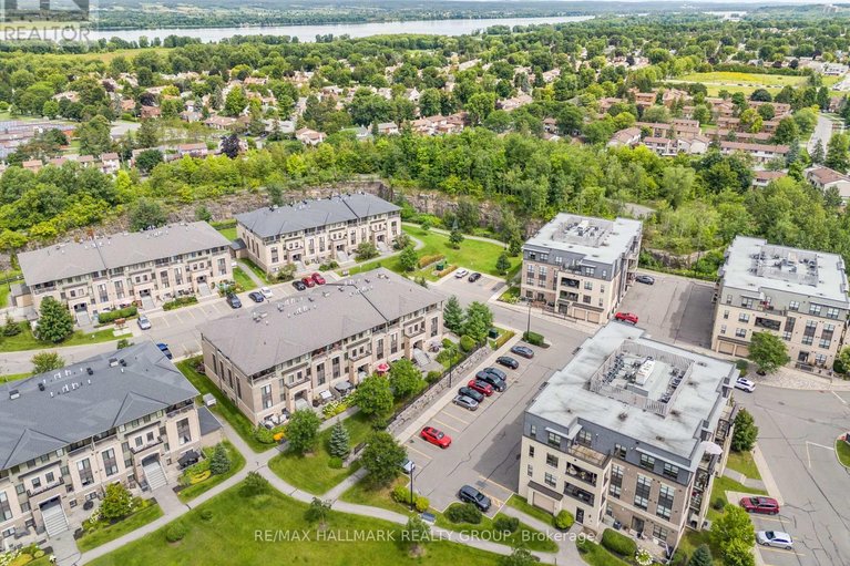 29657776/265-titanium-a-private/convent-glen-north/ottawa/ontario/K1C0A5_3