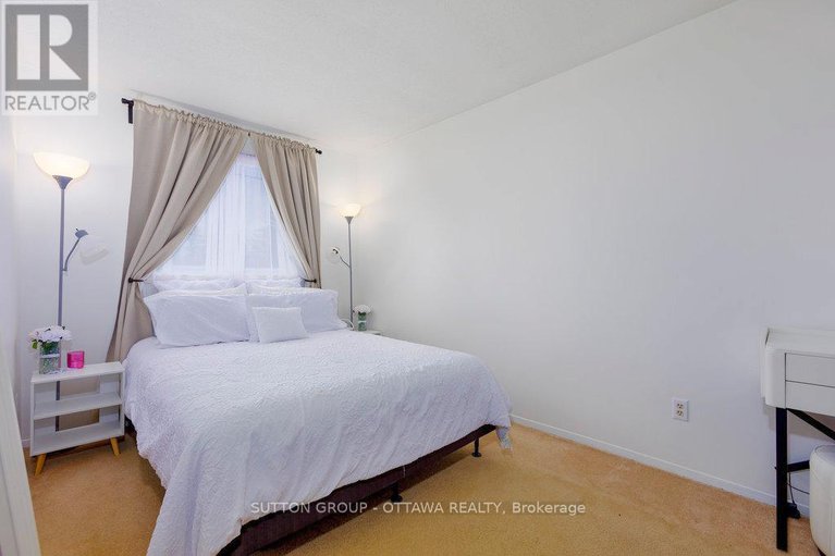 28553457/1951-greenvale-lane/chateauneuf/ottawa/ontario/K1C6E2_19