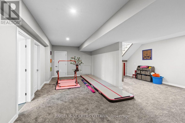 29149631/532-leimerk-court/manotick-village-manotick-estates/ottawa/ontario/K4M0E8_37