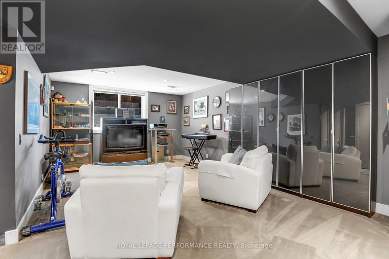 28573651/805-kingsmere-avenue/mckellar-heightsglabar-park/ottawa/ontario/K2A3J8_38