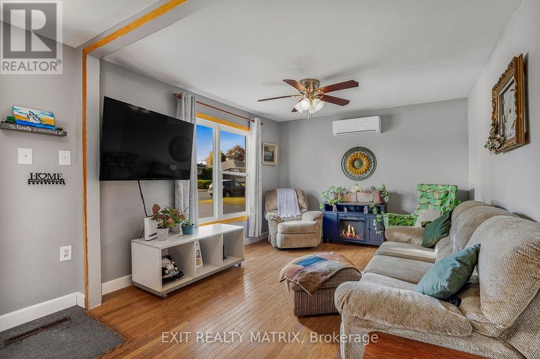29015888/17-victoria-street-w/alexandria/north-glengarry/ontario/K0C1A0_4