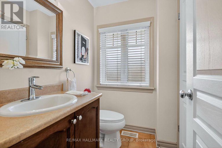 29111123/668-bowercrest-crescent/riverside-southgloucester-glen/ottawa/ontario/K1V2M2_8