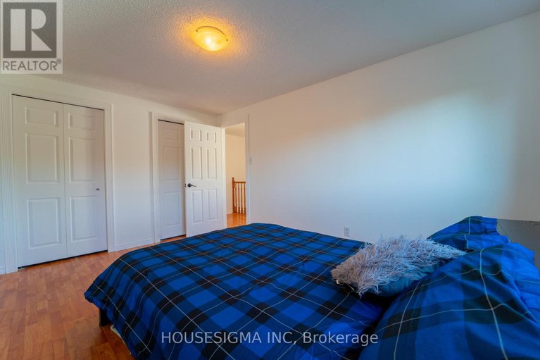 29046719/1767-bonaventure-terrace/convent-glen-south/ottawa/ontario/K1C1W6_20