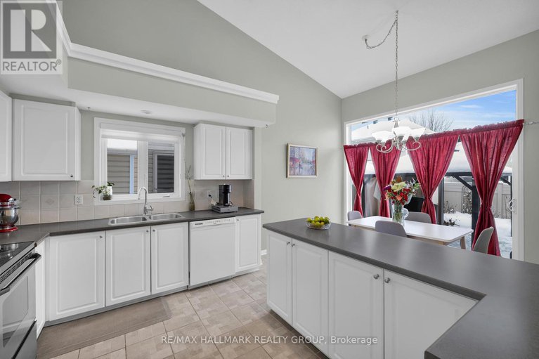 29254437/813-galleria-circle/avalon-east/ottawa/ontario/K4A4Z4_20