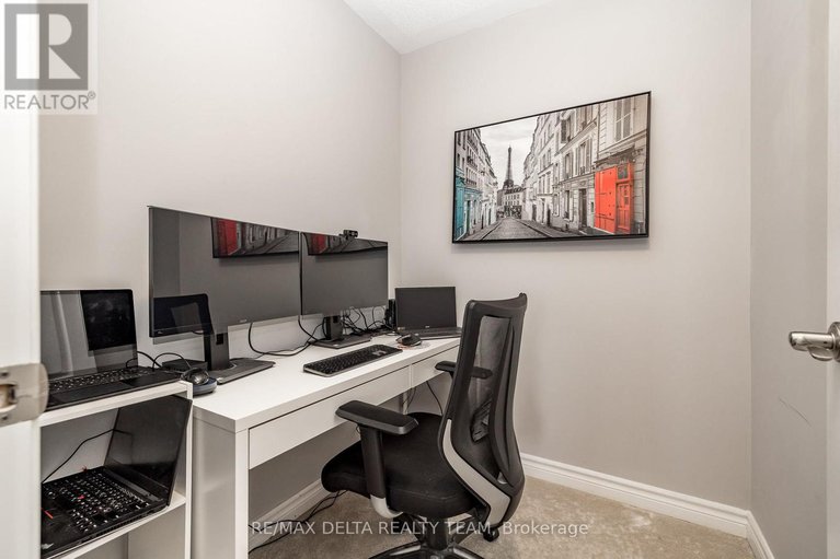 28750818/218-enclave-walk/mer-bleuebradley-estatesanderson-park/ottawa/ontario/K1W0J4_20