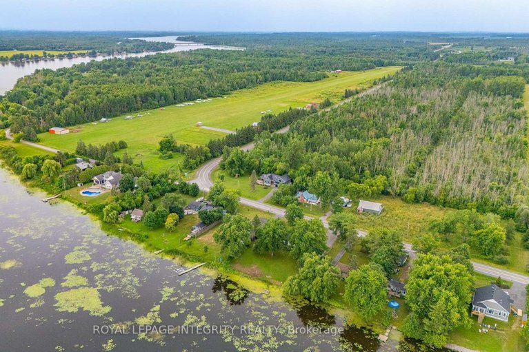 28594560/7403-rideau-valley-drive-s/rideau-twp-s-of-reg-rd-6-e-of-mccordick-rd/ottawa/ontario/K0A2E0_36