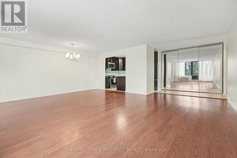 29302409/304-71-somerset-street-w/ottawa-centregolden-triangle/ottawa/ontario/K2P2G2_6