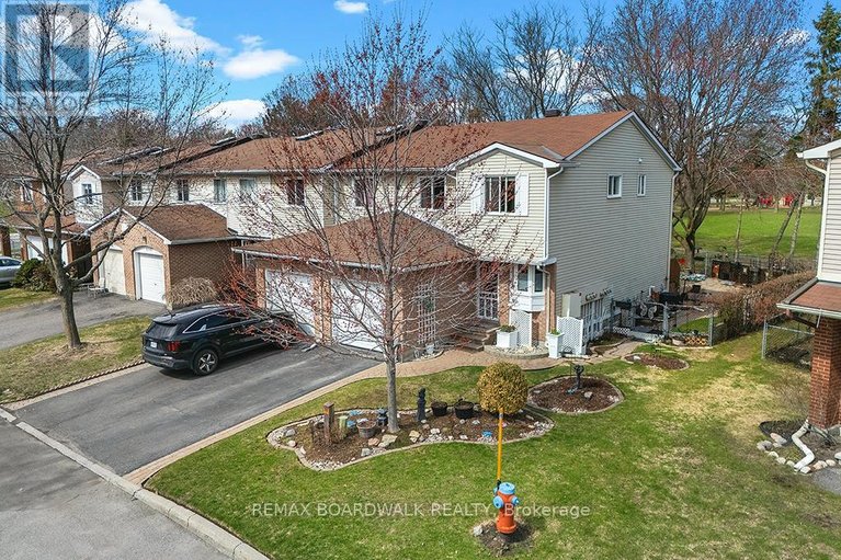 29685316/1111-des-forets-avenue/convent-glen-north/ottawa/ontario/K1C5K7_1