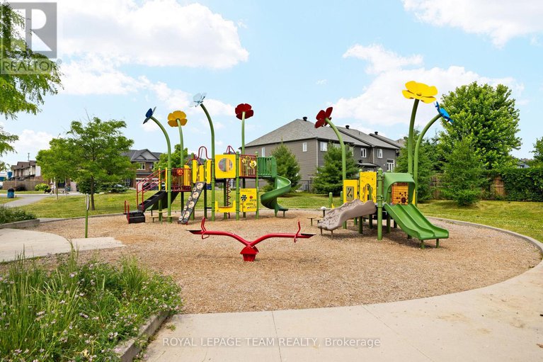 28539226/43-hibiscus-way/cedargrovefraserdale/ottawa/ontario/K2J6A5_43