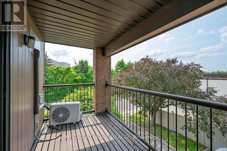 28485628/204-316-savard-avenue/vanier/ottawa/ontario/K1L7S2_26
