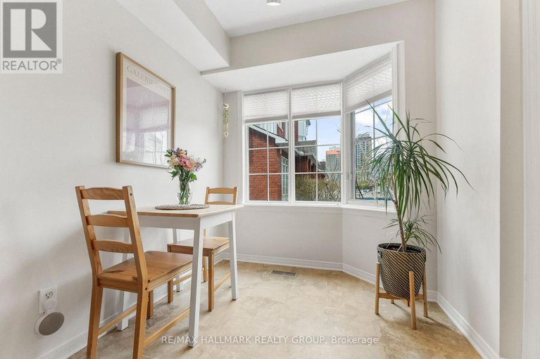 28280544/110h-centrepointe-drive/centrepointe/ottawa/ontario/K2G6K3_10