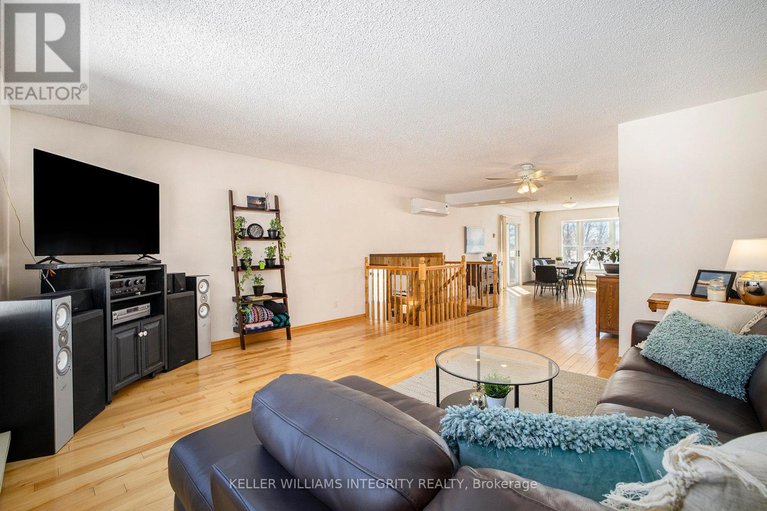 28438054/103-mcveety-road/drummondnorth-elmsley-north-elmsley-twp/drummondnorth-elmsley/ontario/K7H3C7_9