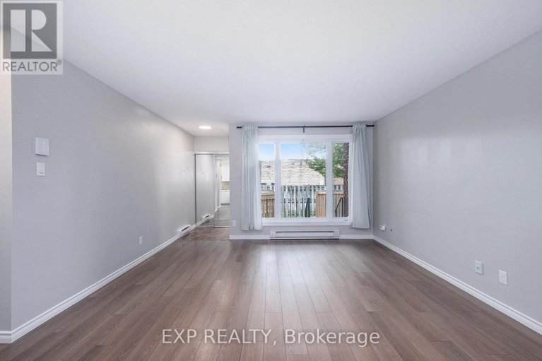 28760669/108-1768-marsala-crescent/fallingbrookpineridge/ottawa/ontario/K4A2G4_5
