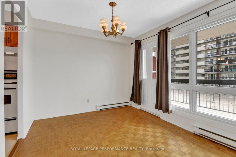 28548076/202-158-b-mcarthur-avenue/vanier/ottawa/ontario/K1L8C9_12