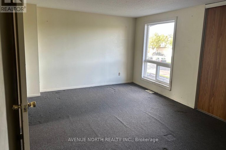 28845916/60-1771-dondale-street/pineview/ottawa/ontario/K1B5H7_6