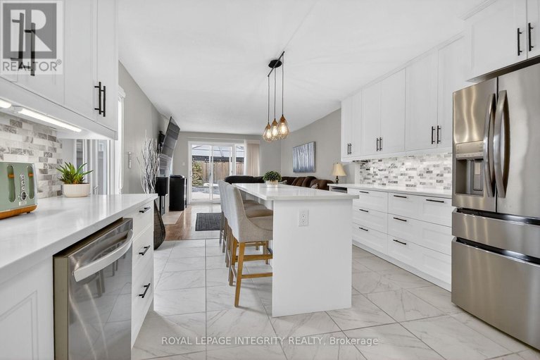 29472041/161-longshire-circle/longfields/ottawa/ontario/K2J4L2_26