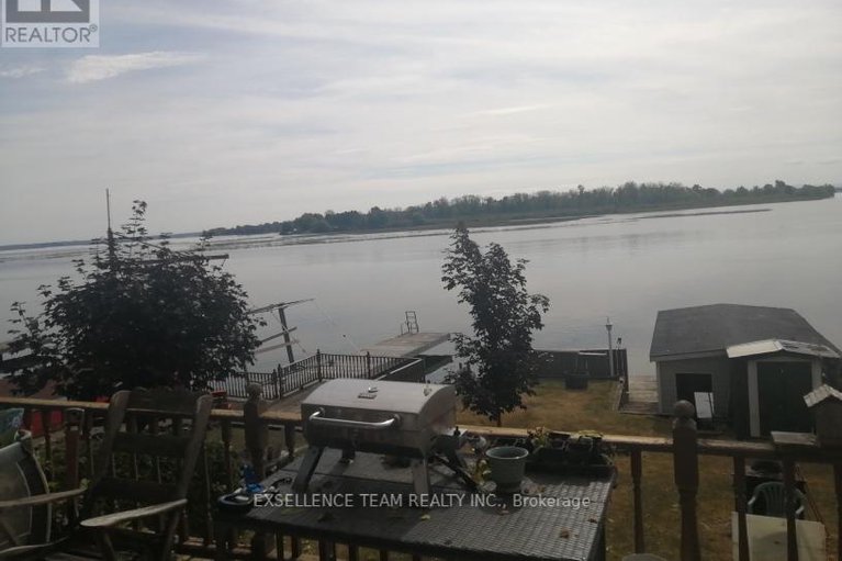 28877485/6803-st-louis-point-road-s/south-glengarry-charlottenburgh-twp/south-glengarry/ontario/K0C2E0_7